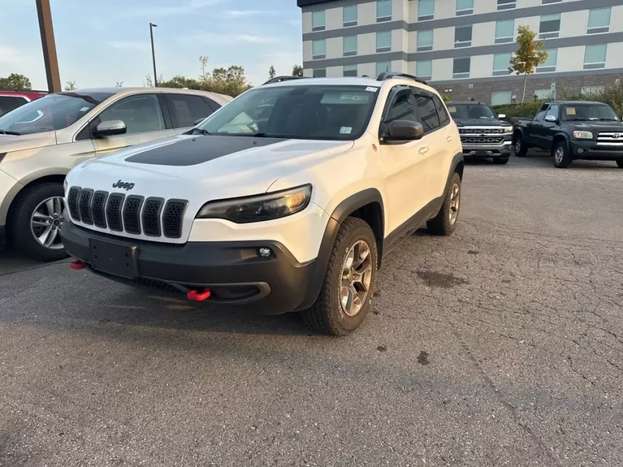 2019 Jeep Cherokee Trailhawk photo 1