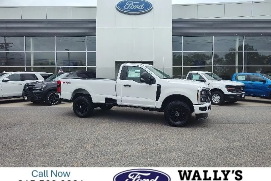 2025 Ford F-350 XL photo 1