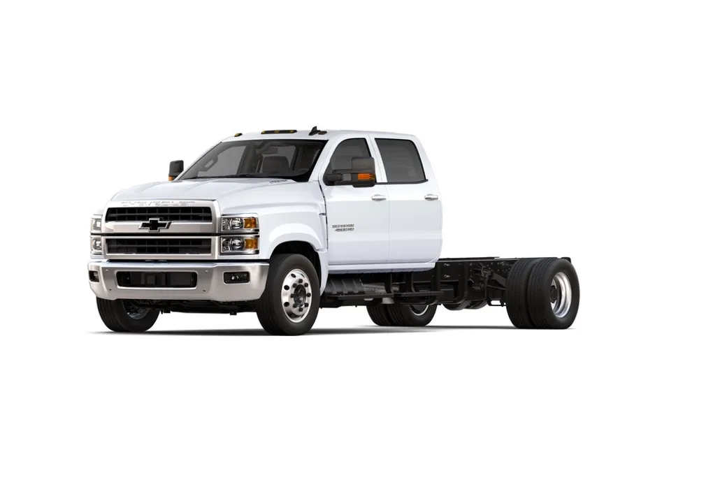 2024 Chevrolet Silverado 4500HD LT photo 1