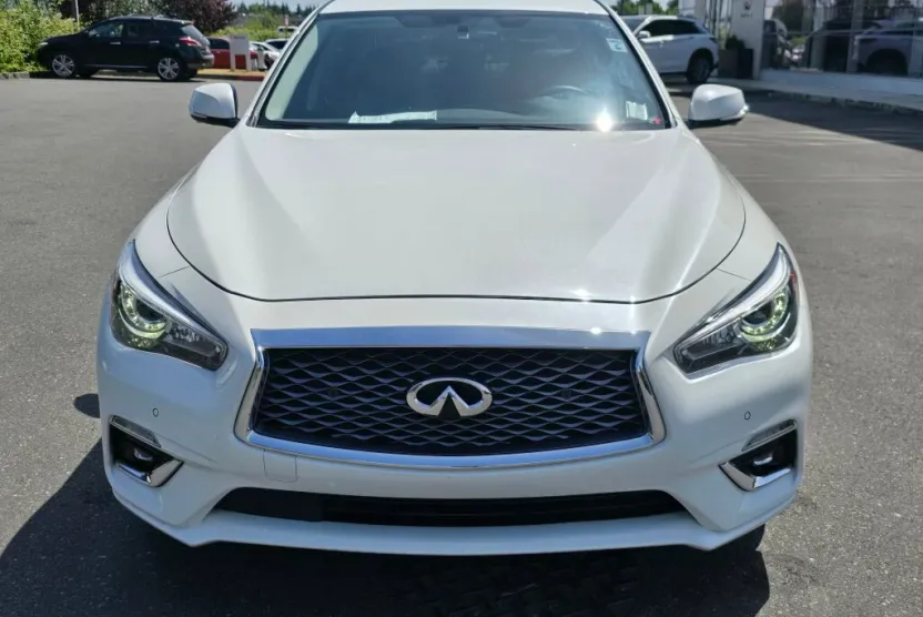 2024 Infiniti Q50 LUXE photo 1