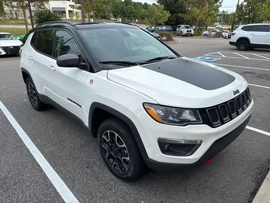 2020 Jeep Compass Trailhawk photo 1