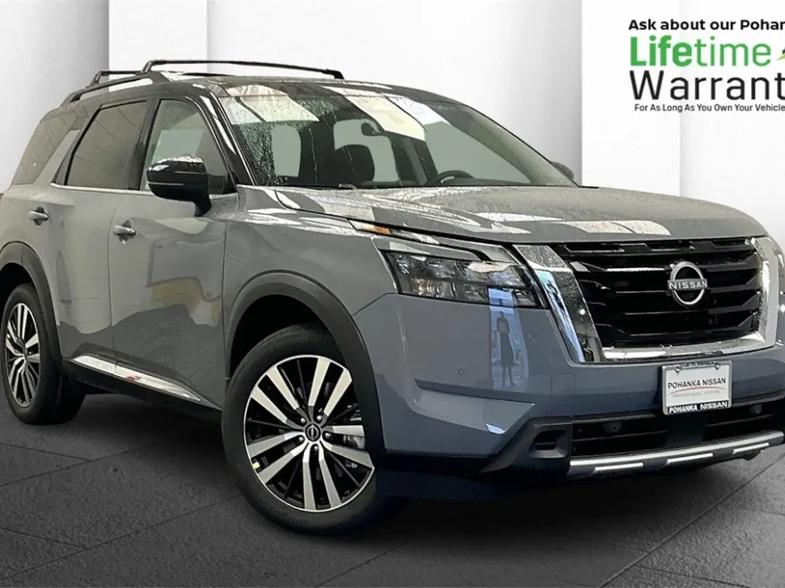 2025 Nissan Pathfinder Platinum photo 1