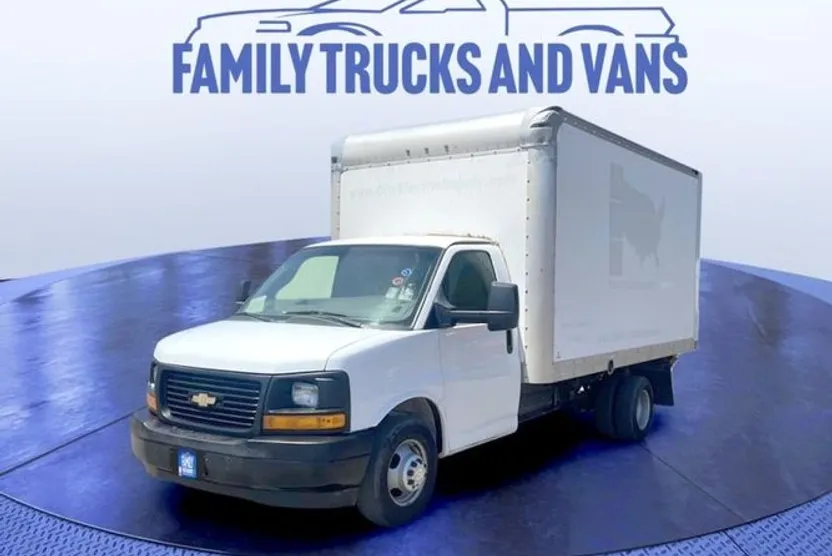 2015 Chevrolet Express 2500 Cargo photo 1