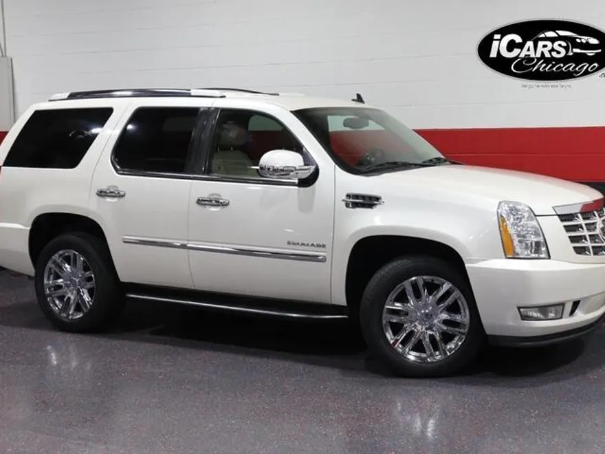2011 Cadillac Escalade photo 1