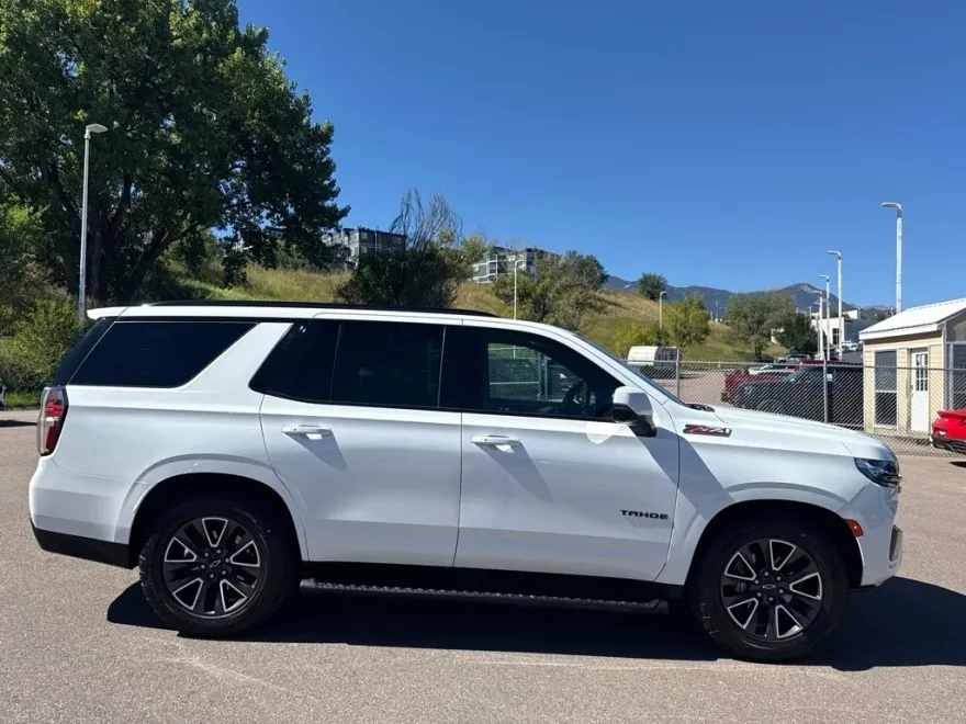 2021 Chevrolet Tahoe Z71 photo 1