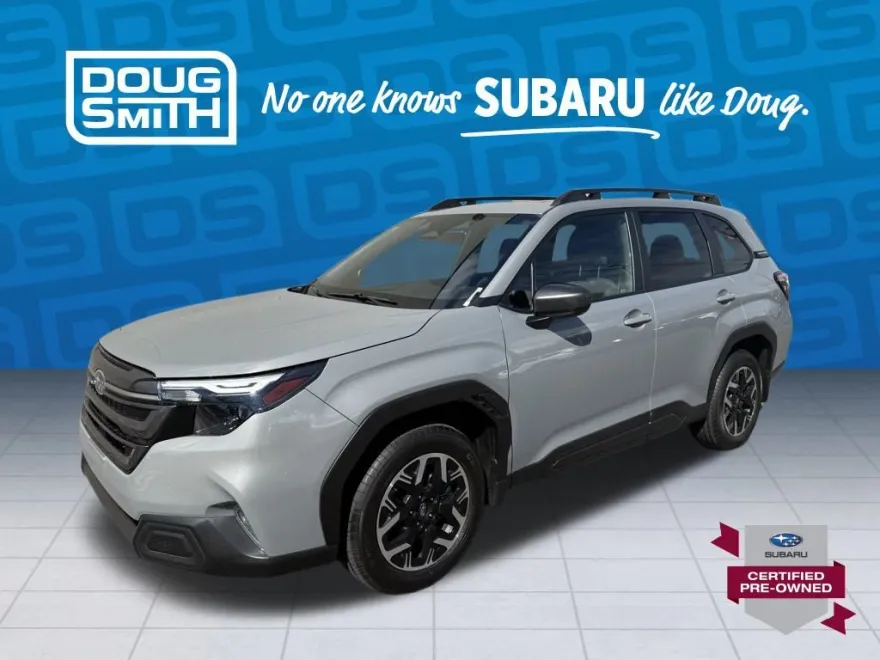 2025 Subaru Forester Premium photo 1