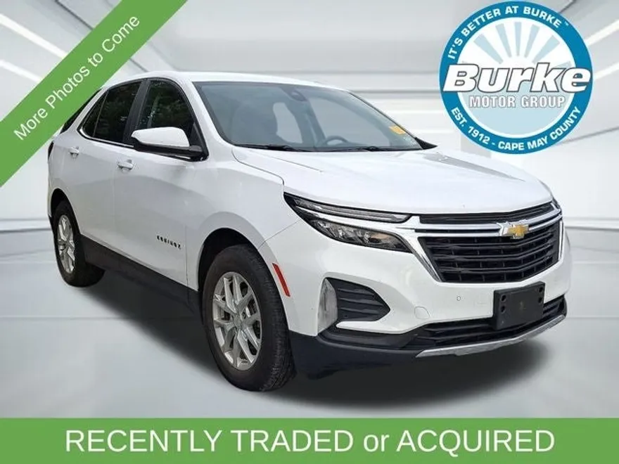 2022 Chevrolet Equinox LT photo 1