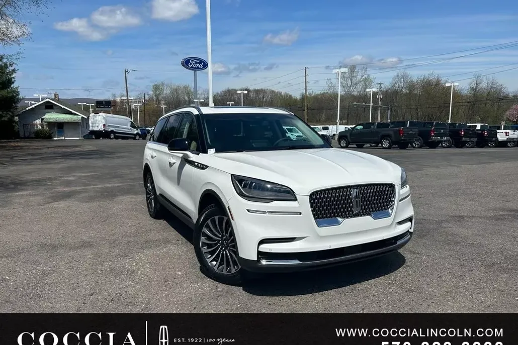 2025 Lincoln Nautilus Premiere photo 1