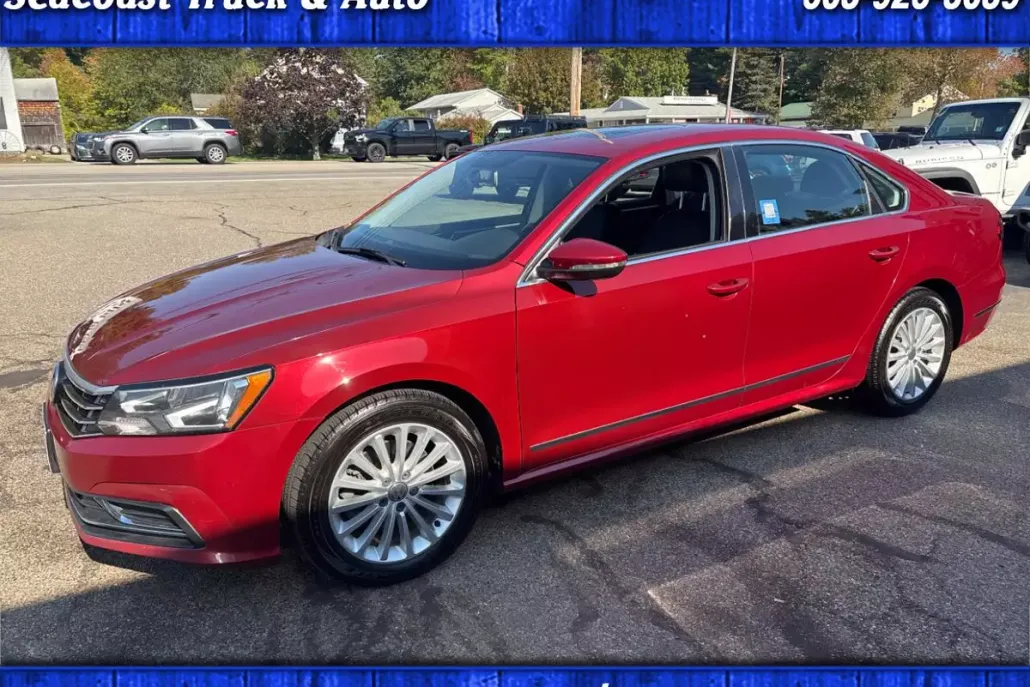 2017 Volkswagen Passat SE photo 1