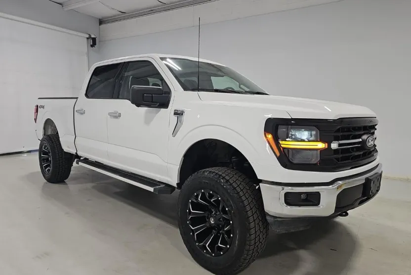 2024 Ford F-150 XLT photo 1