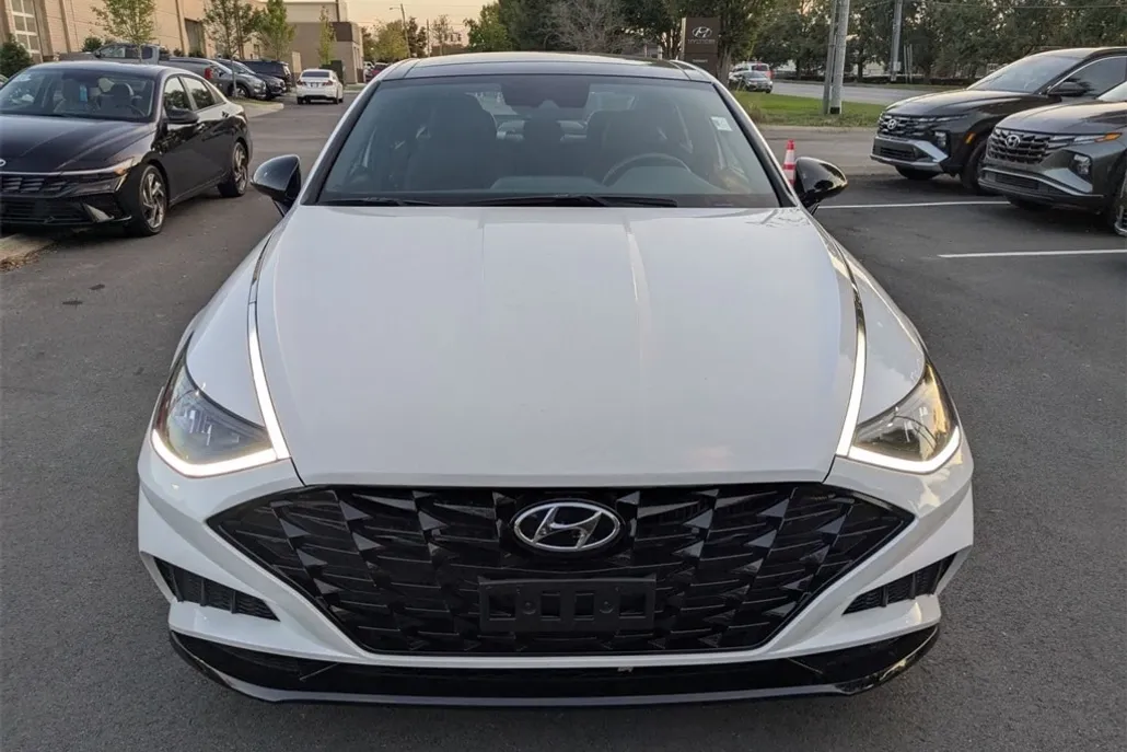 2023 Hyundai Sonata SEL Plus photo 1