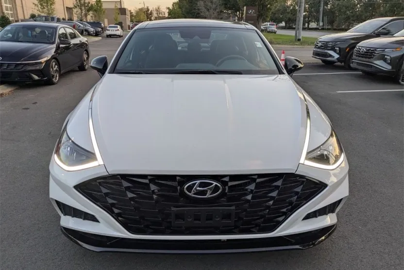 2023 Hyundai Sonata SEL Plus photo 1