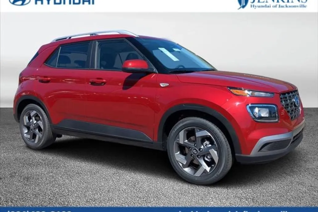 2025 Hyundai Venue SEL photo 1