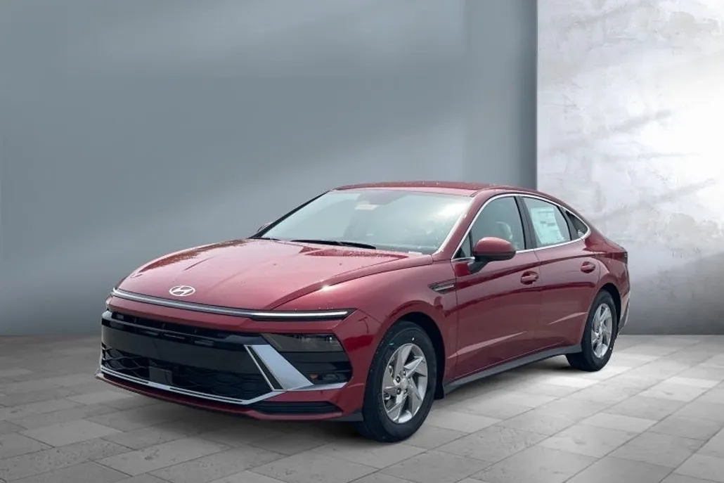 2025 Hyundai Sonata SE photo 1