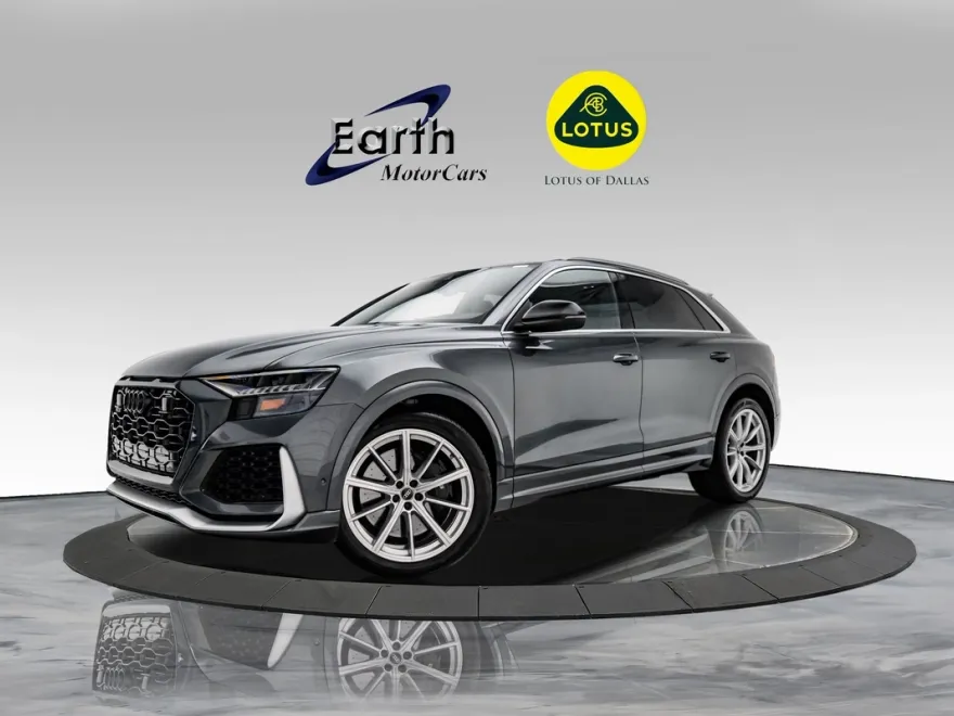 2022 Audi RS Q8 photo 1