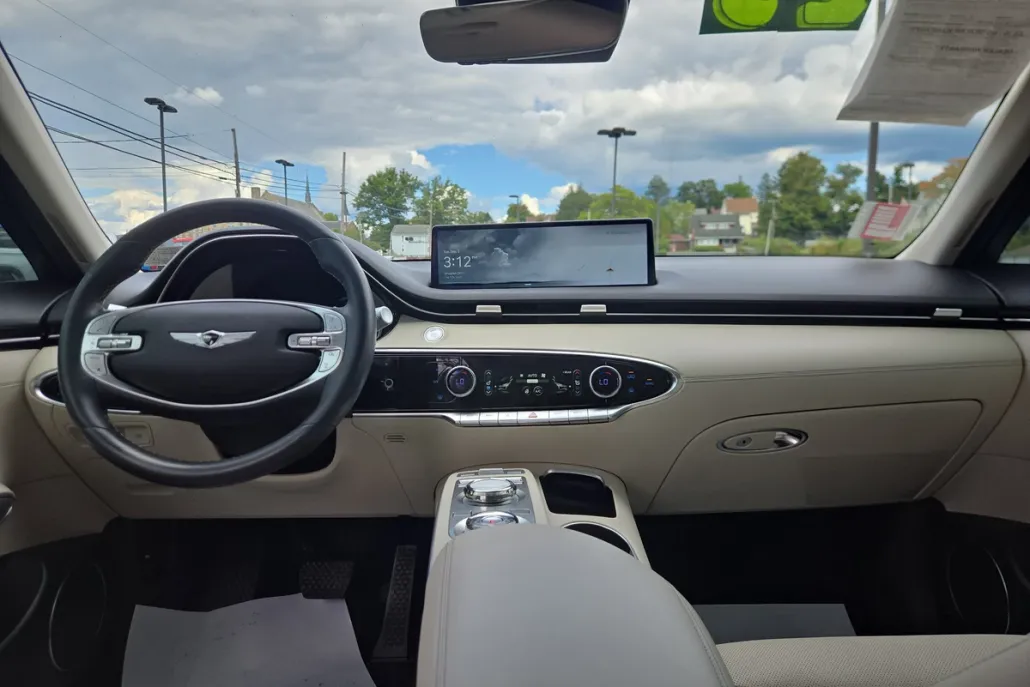 2023 Genesis GV70 2.5T photo 1