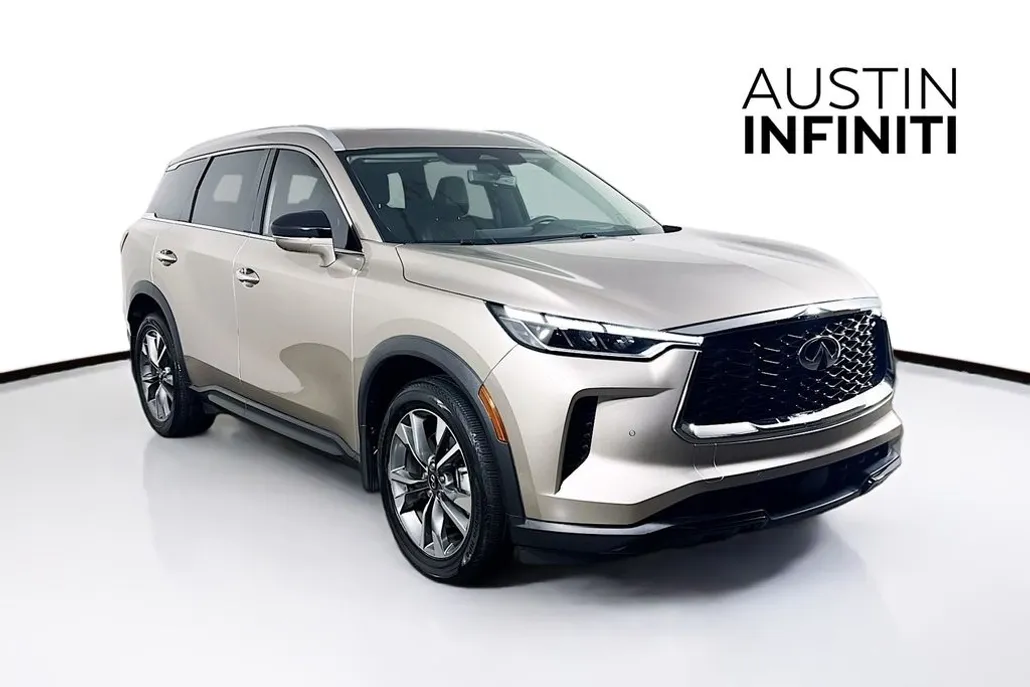 2023 Infiniti QX60 Luxe photo 1