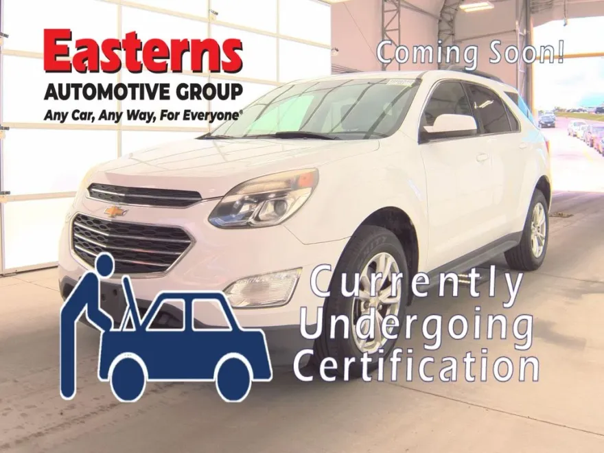 2017 Chevrolet Equinox LT photo 1