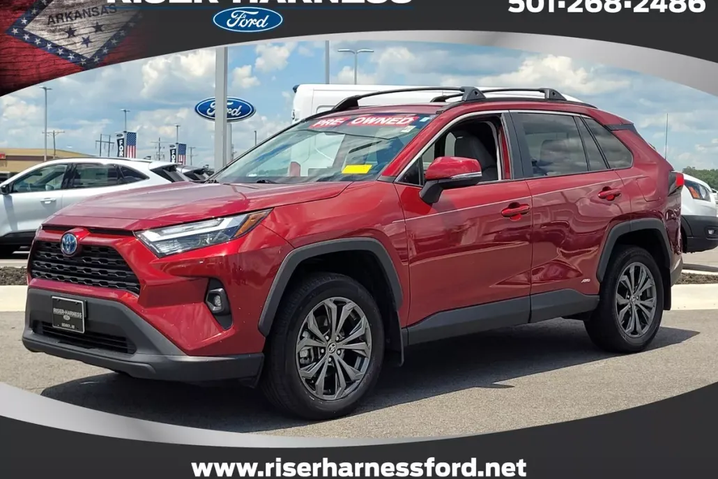 2024 Toyota RAV4 Hybrid XLE Premium photo 1