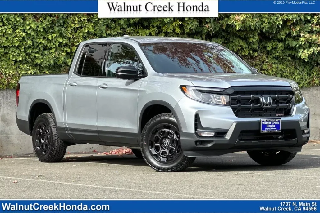 2025 Honda Ridgeline Sport photo 1