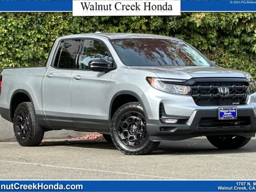 2025 Honda Ridgeline Sport photo 1