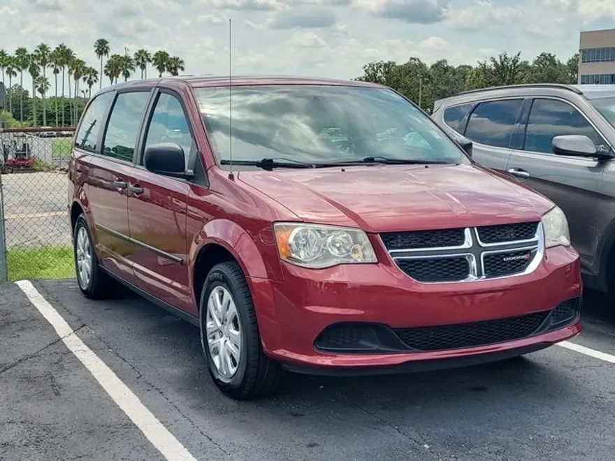 2014 Dodge Grand Caravan SE photo 1