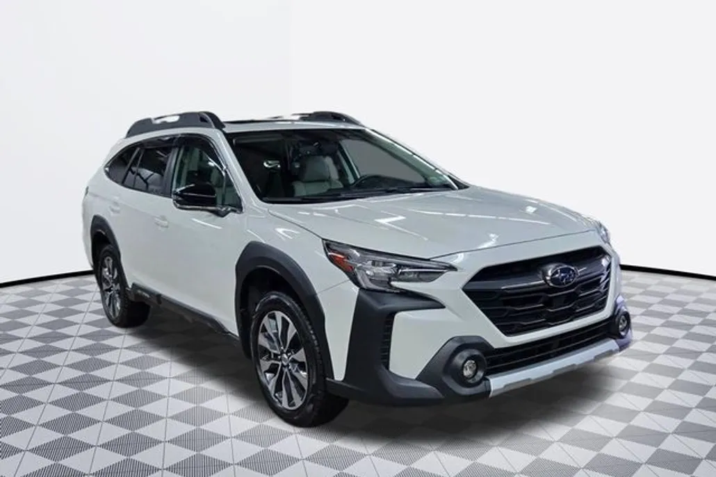 2023 Subaru Outback Limited XT photo 1