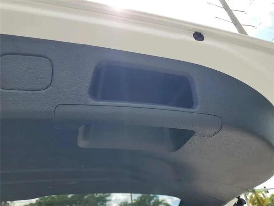 2022 Hyundai Santa Fe SEL photo 1