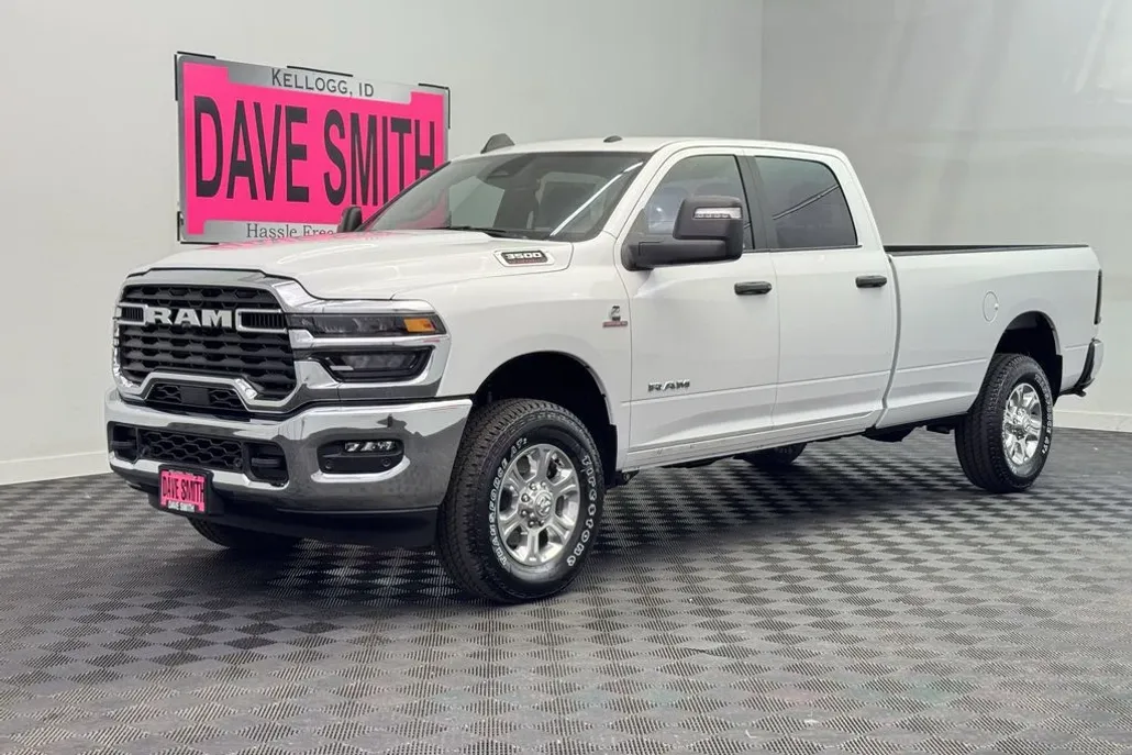 2025 Ram 3500 Big Horn photo 1