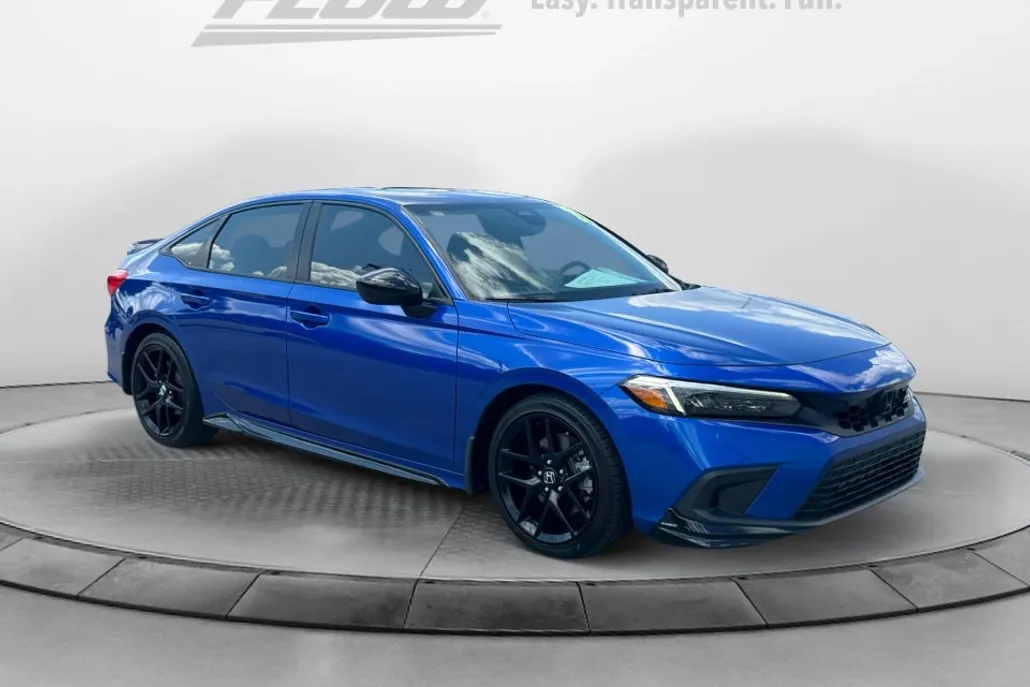 2022 Honda Civic Si photo 1