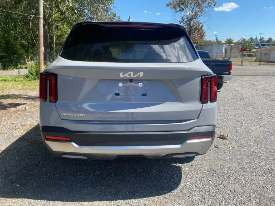 2026 Kia Sorento EX photo 1