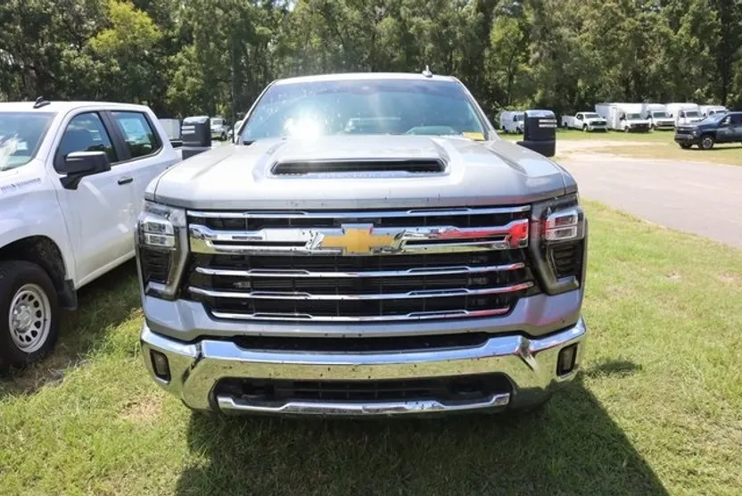 2024 Chevrolet Silverado 2500HD LTZ photo 1