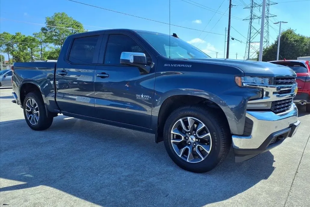 2020 Chevrolet Silverado 1500 LT Texas Edition photo 1