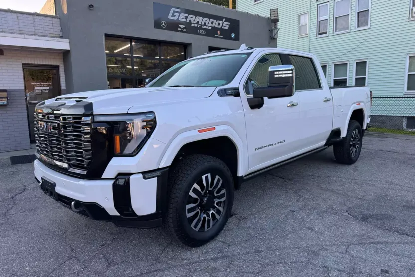2025 Gmc Sierra 3500 HD Denali Ultimate photo 1