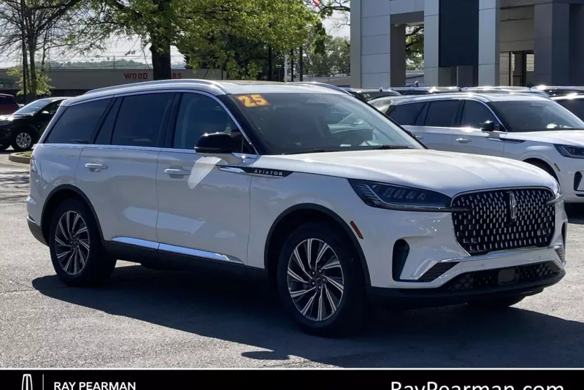 2025 Lincoln Aviator Premiere photo 1