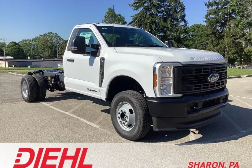 2024 Ford F-350 photo 1