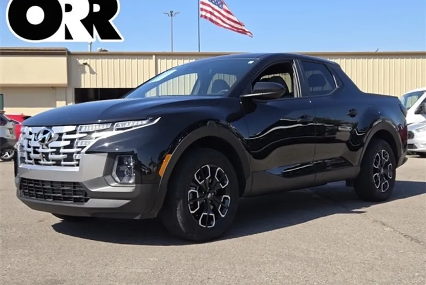 2024 Hyundai Santa Cruz SE photo 1
