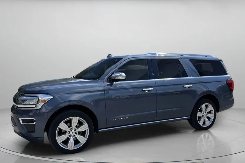 2022 Ford Expedition MAX Platinum photo 1