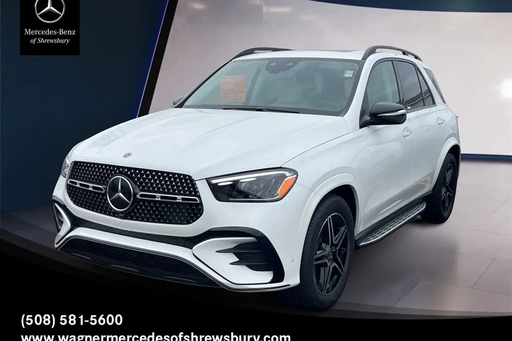 2025 Mercedes Benz GLE 450e photo 1