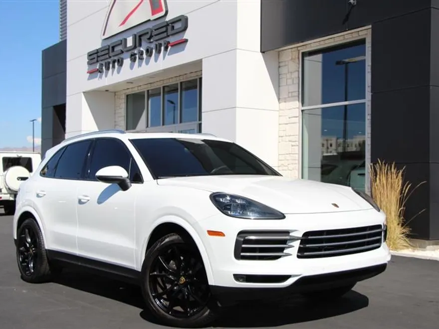 2020 Porsche Cayenne photo 1
