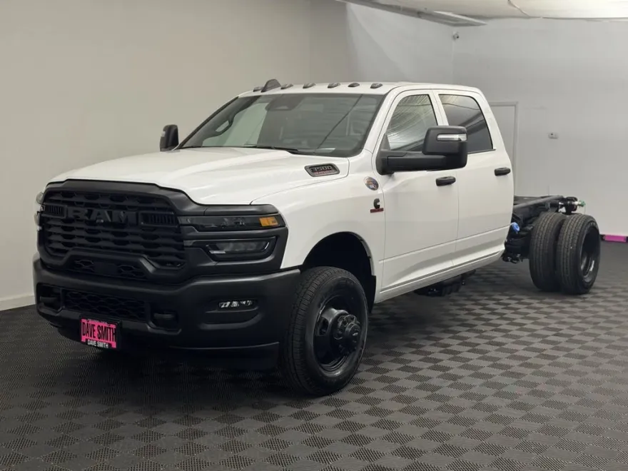 2025 Ram 3500 Tradesman photo 1