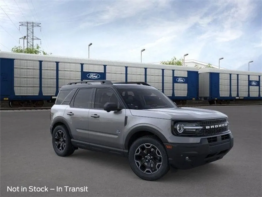 2025 Ford Bronco Outer Banks photo 1