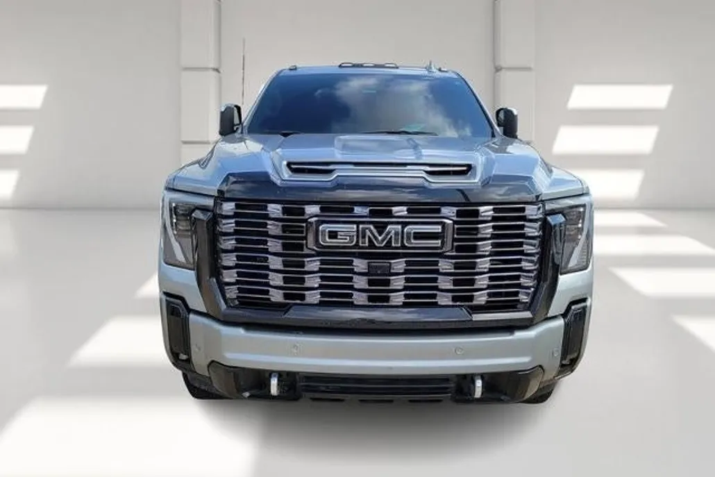 2025 Gmc Sierra 2500 HD Denali Ultimate photo 1