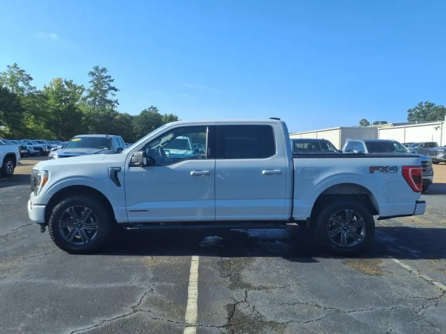 2023 Ford F-150 XL photo 1