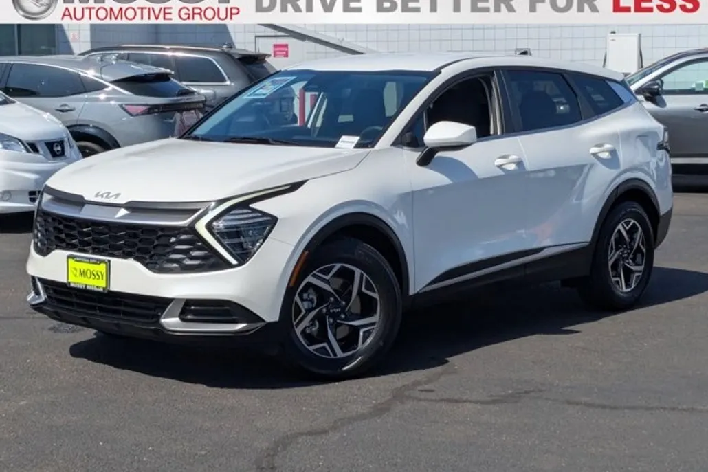 2024 Kia Sportage X-Line photo 1