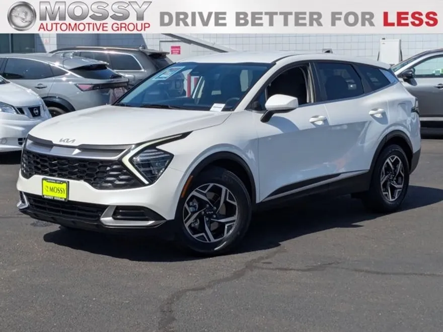 2024 Kia Sportage X-Line photo 1