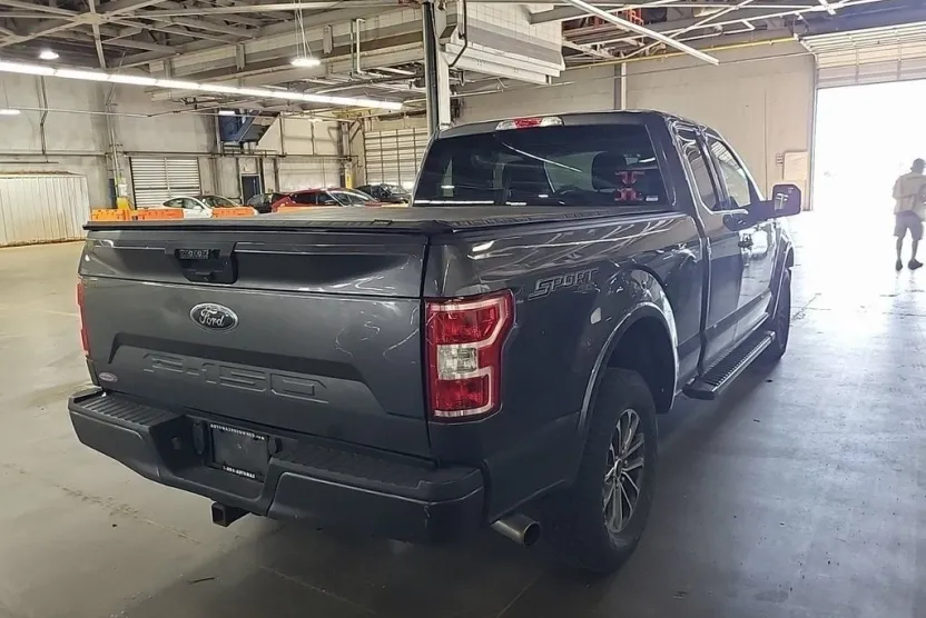 2018 Ford F-150 XLT photo 1