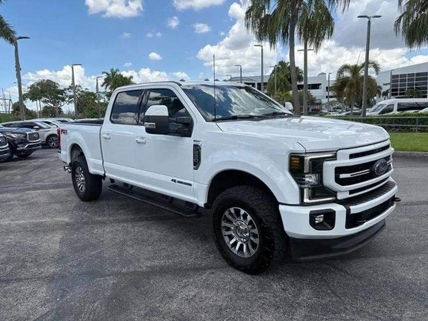 2022 Ford F-250 Lariat photo 1