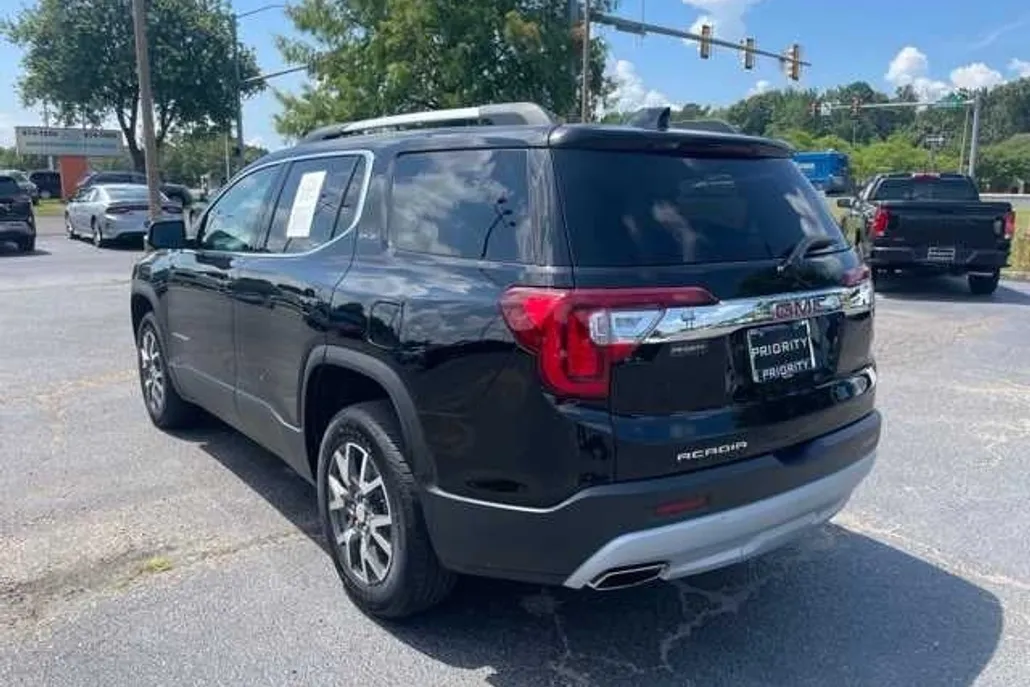 2023 Gmc Acadia SLE photo 1