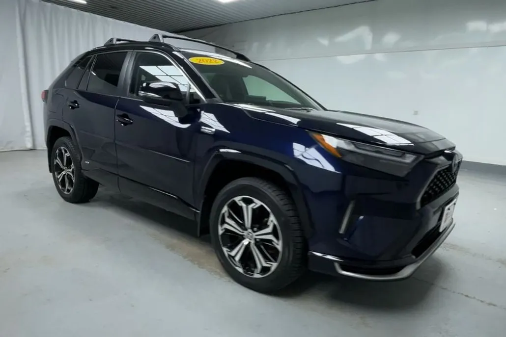 2022 Toyota RAV4 Prime XSE photo 1